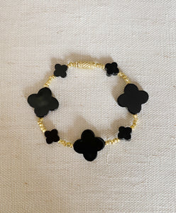 Alternating Black Clover bracelet