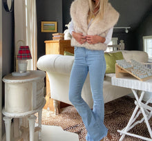 Load image into Gallery viewer, Vanilla Faux Fur Vest