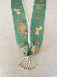 Stirrup Twilly necklace