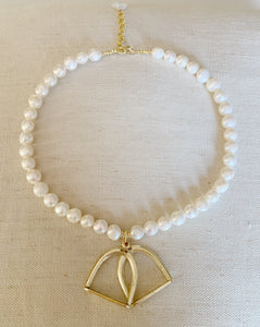 Large Stirrup on Rocky Pearl necklace