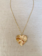 Load image into Gallery viewer, Starburst Heart necklace