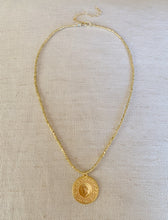 Load image into Gallery viewer, Medium Coin necklace