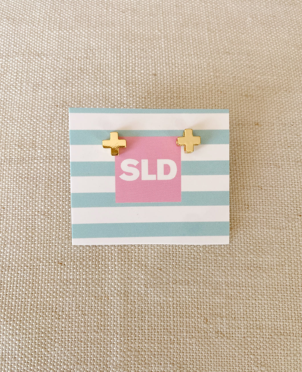 Cross studs