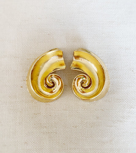 Gold Shell earrings