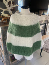Load image into Gallery viewer, Mohair Cape
