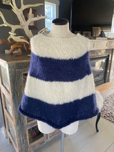 Load image into Gallery viewer, Mohair Cape