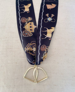 Stirrup Twilly necklace