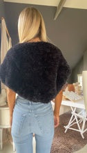 Load image into Gallery viewer, Black Faux Fur Shrug