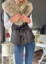 Load image into Gallery viewer, Quilted Fur Vest