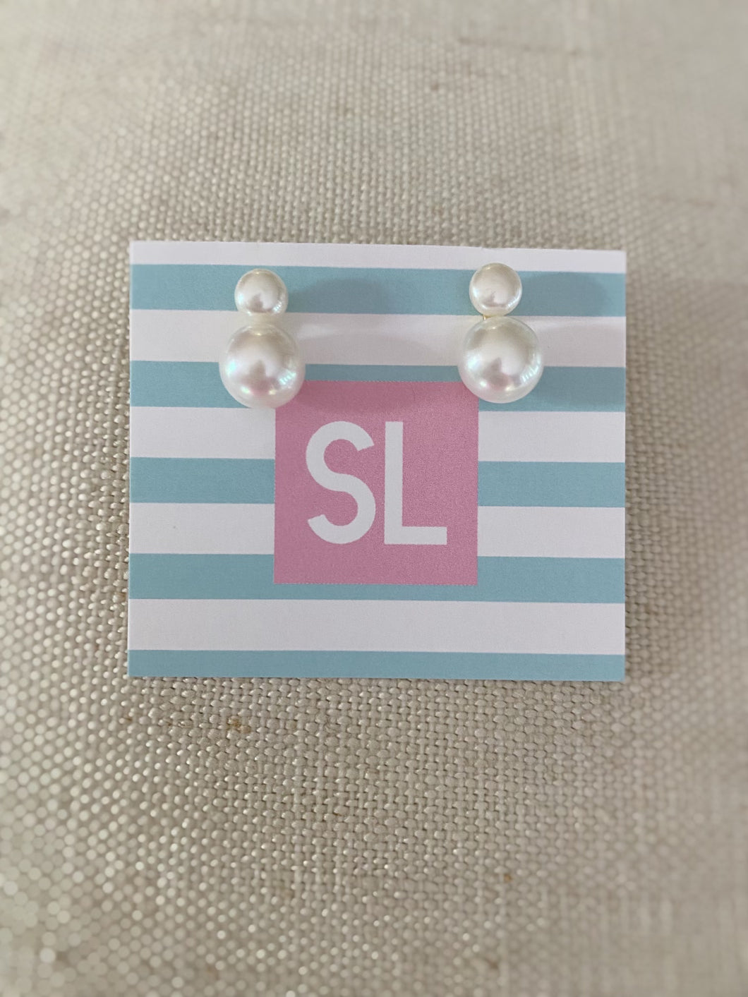 Double Pearl earrings