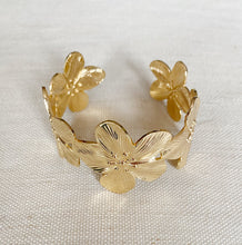 Load image into Gallery viewer, Flower Power bangle