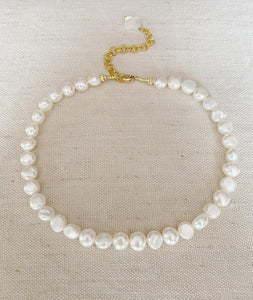 Rocky Pearl choker