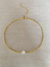 Load image into Gallery viewer, Small Mother of Pearl Star choker