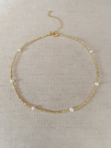 Multi Pearl choker