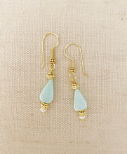 Load image into Gallery viewer, Sea Drop earrings