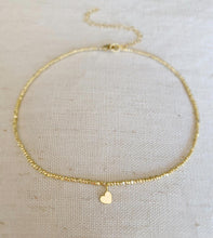 Load image into Gallery viewer, Gold Heart choker