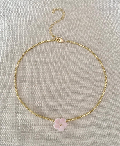 Blossom choker