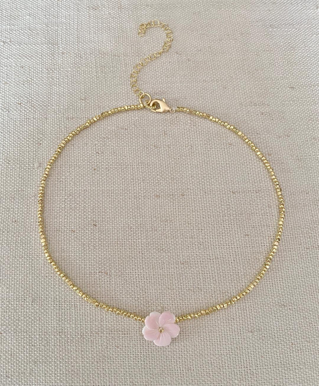 Blossom choker